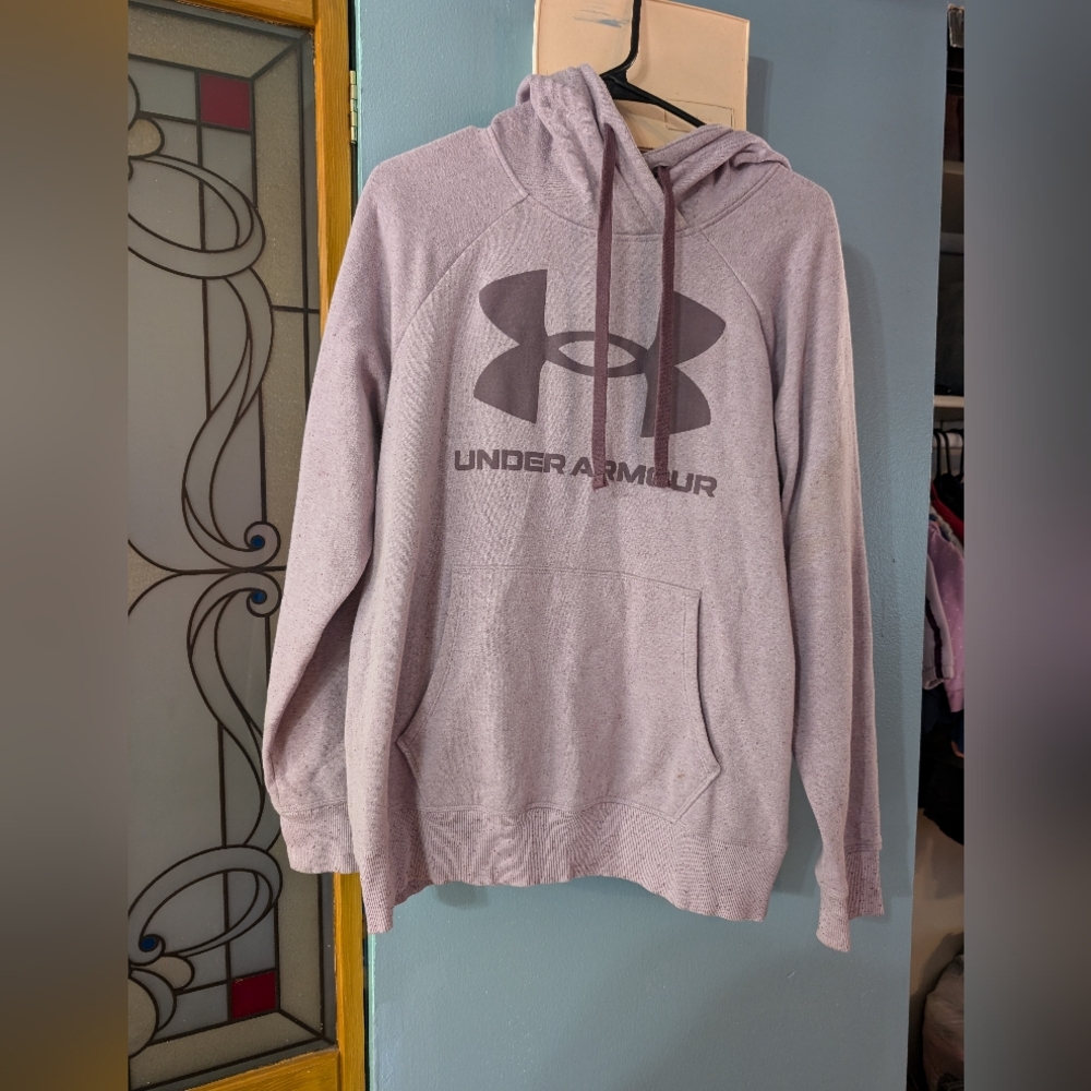 Under Armour Sweatshirt